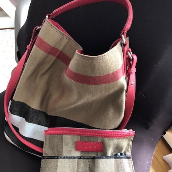 burberry ashby bucket bag